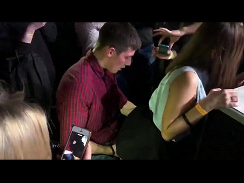 ❤️ Skutečný sex v ruském nočním klubu. Osmnáctiletá ruská dívka v análu a vagíně šuká v nočním klubu. Porno video u cs.image-kassir.ru ❌❤